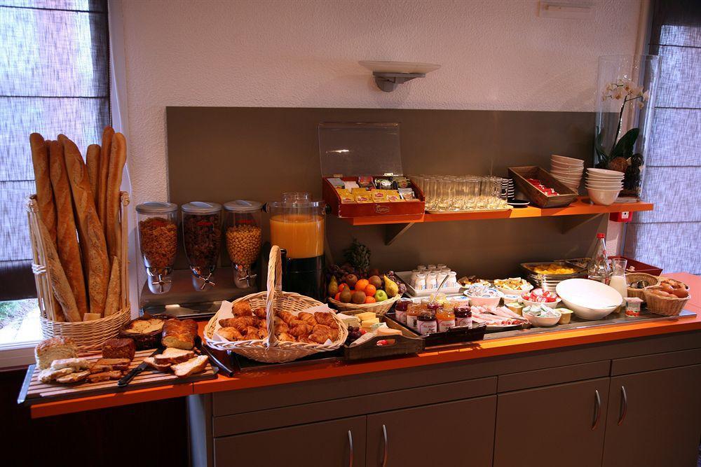 Brit Hotel Le Kerann Nantes St Herblain - Zac De La Lorie Saint-Herblain Restaurant photo